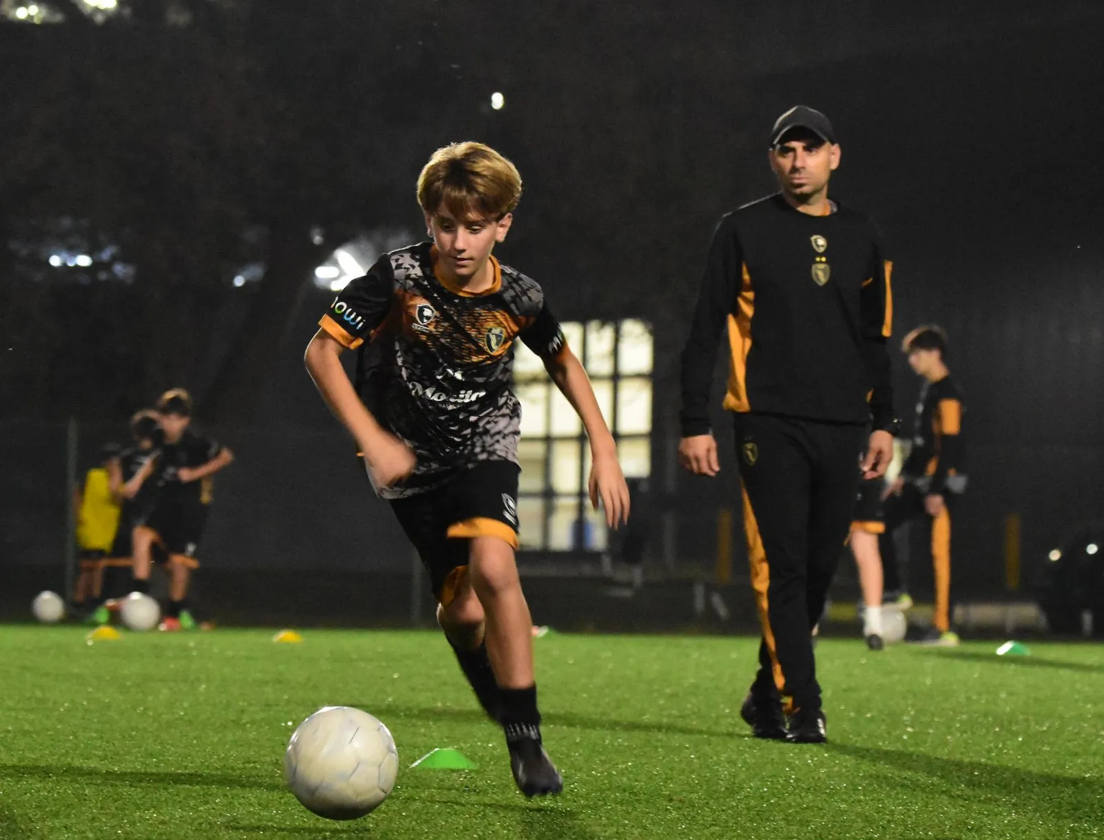 Entrenamiento formativo en D10 Football Club — foto 3