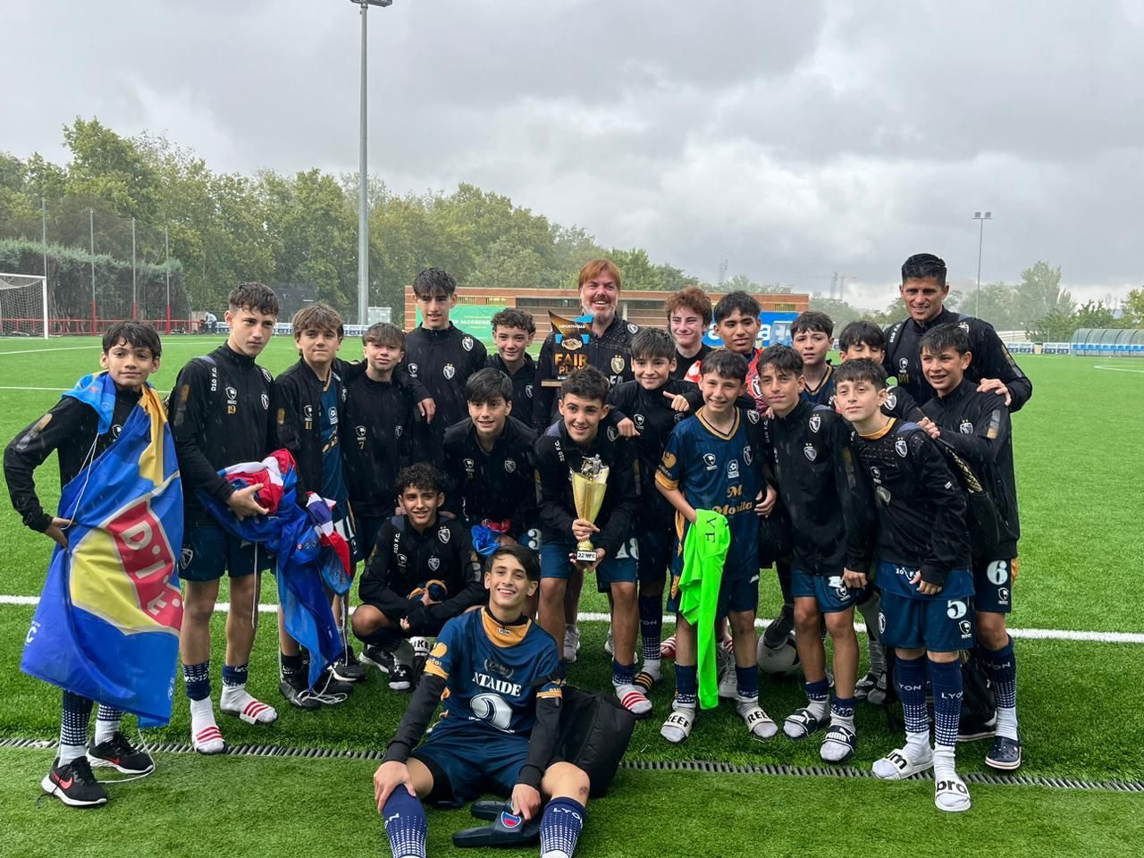 Equipo de D10 Football Club durante una participación internacional
